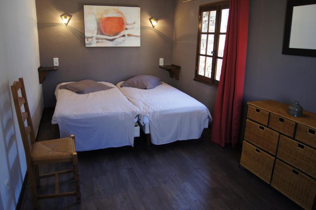 La Claveliere Hotel Saint-Auban-sur-lʼOuvèze Ruang foto